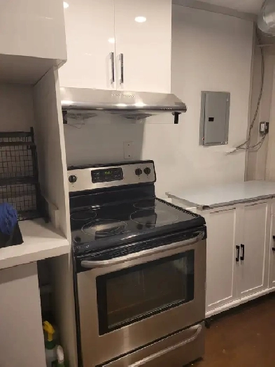 Etobicoke  main floor 2 bedroom unit for $2300 Image# 4