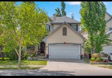 Beautiful Cranston Home Image# 7