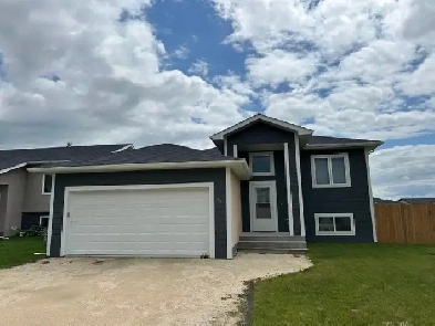 Family-Friendly 3 Bed/2 Bath   fenced yard for Rent on Bay Image# 9