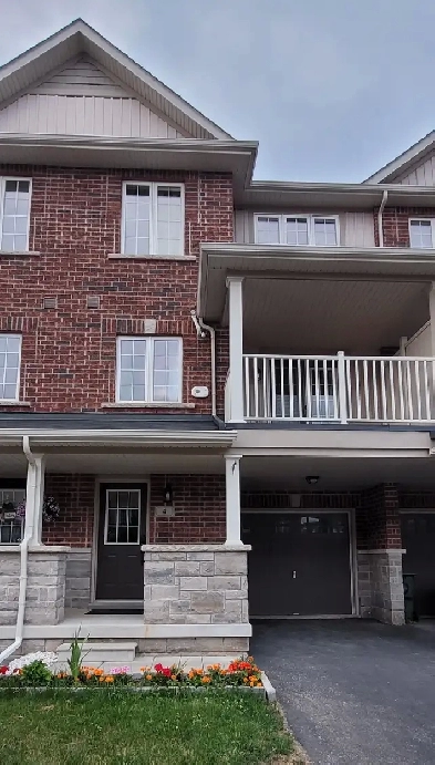 Newly Renovated 2 Bed, 2.5 Bath Townhouse – Waterdown – $2,550/m Image# 7
