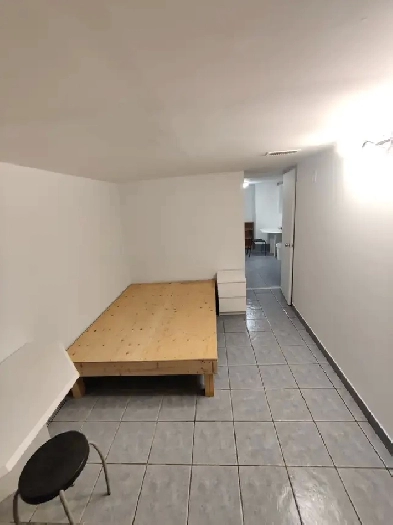 Basement Studio Apartment Ossington and Bloor Image# 2