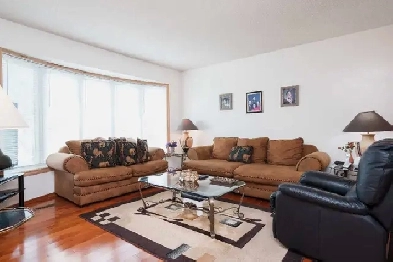 Seven Oaks Crossing 3BD 2.5 BATH Bungalow Image# 8