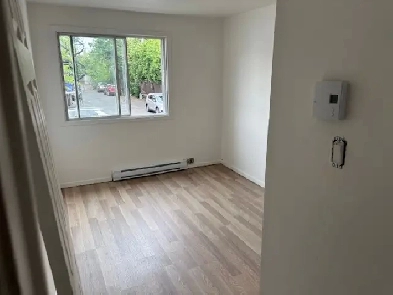 Montréal Nord, grand 4 1/2 tout rénové, $1350/mois Image# 1