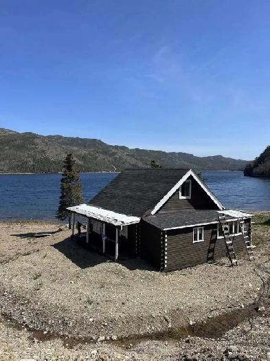 Oceanfront Log Cabin – South Central, Newfoundland Image# 3