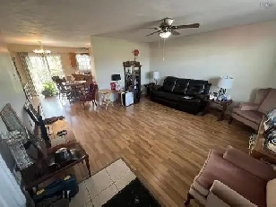 Spacious 2 Bedroom Seniors Apartment Image# 9