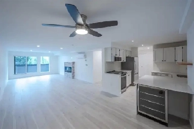 2BR Beachside condo Image# 4