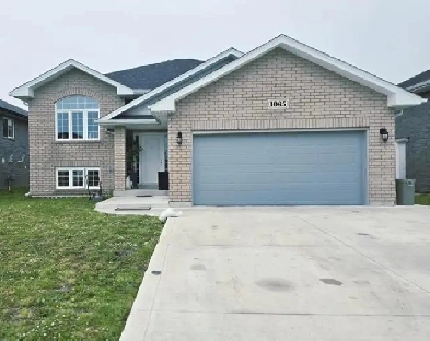 House for Rent in Lakeshore Image# 1