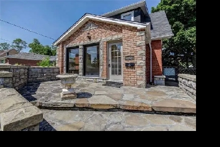 ROOMS AVAILABLE NEAR COOKSVILLE,MISSISSUAGA Image# 1