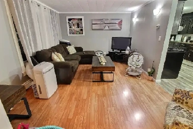 Newly renovated 2 apartment home in Baie Verte Image# 8