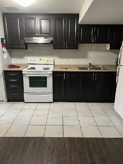 3 bedroom basement Image# 8