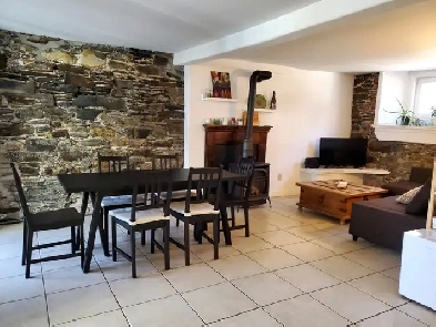 Bright 2 bedroom basement apartment - Available September 01 Image# 2