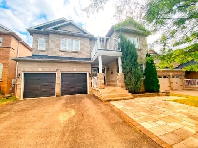 4 bedroom Detached house for rent in Newmarket Image# 9