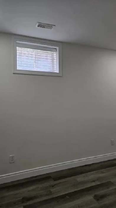 2 Bedroom Basement Apartment - Newly Renovated Image# 3