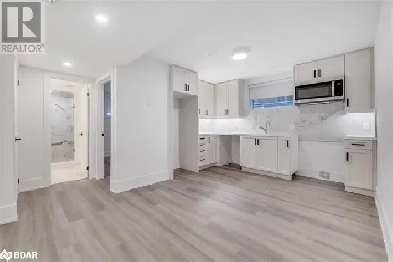 2 bed 1 bath south Mississauga basement apartment Image# 2