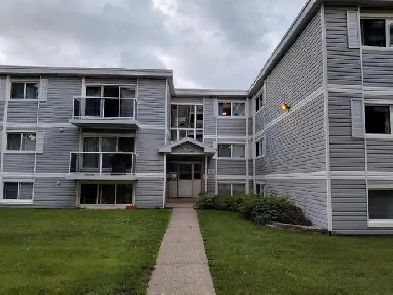 3 bedroom condo for rent Image# 1