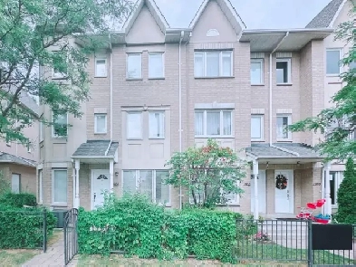 Centennial College Townhouse 3 Apts (6 rooms) for rental Image# 1