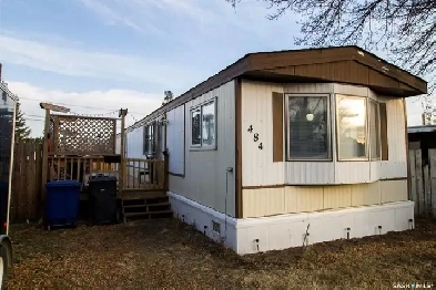 484 32nd Street, Battleford Image# 1