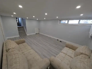 Beautiful Walkout Basement Apartment_Separate-Entrance & Laundry Image# 2