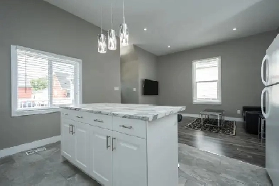 SINGLE ROOMS AVAILABLE SEPTEMBER 1 ST BRAND NEW HOUSE Image# 8