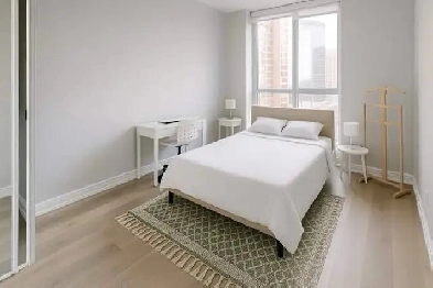 Private room and bathroom available on Elm Street Image# 1