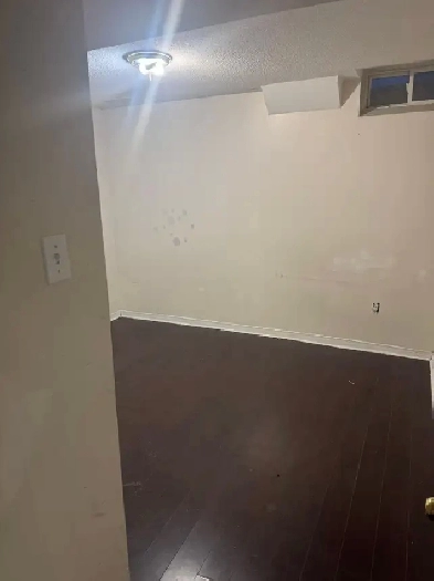 room for rent Image# 1