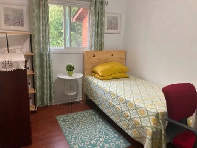 Mississauga Bedroom for Rent - Females Only Image# 1