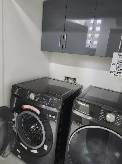 1 or 2 bedroom basement suite Image# 1