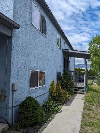 3 Beds 1 Bath Suite near OC & KSS/KLO Image# 1