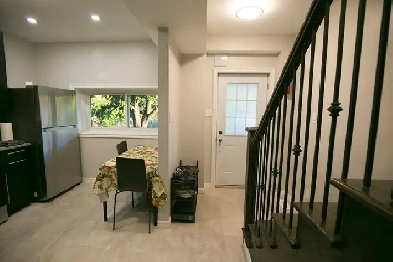 Luxury furnished room, w/ensuite, downtown - male only, Sep 1 Image# 9