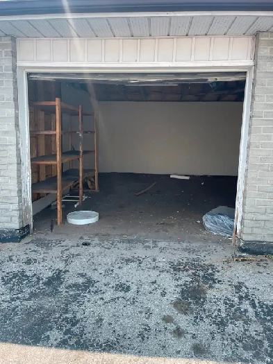 Storage Garage near Kennedy subway in Scarborough Image# 1
