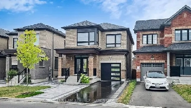 Modern Living Home with Legal Separate Side Entrance! Image# 9