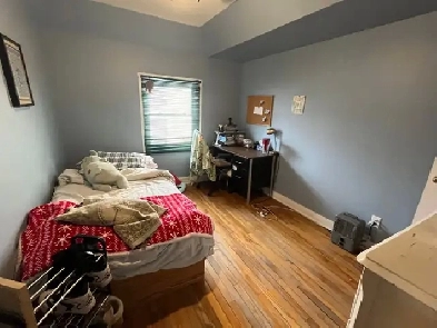 Room for Rent in Sandy Hill – All Utilities Included Image# 3