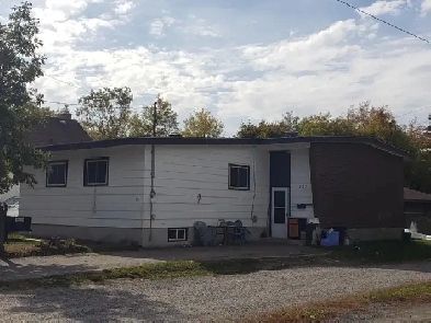 HomeownersAre you trying to sell a house quickly Image# 1