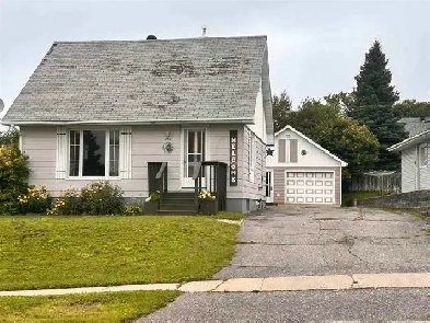 Affordable Home with Garage in Elliot Lake!! Image# 9