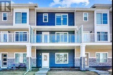 Executive 4-Bedroom Townhome | Savanna in Saddle Ridge | Prime L Image# 1