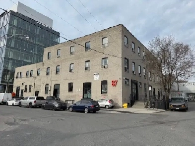 Bloor and Lansdowne Studio Image# 1