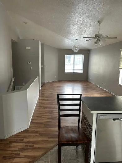 Half Duplex for Rent Image# 1