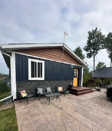 lake front cottage Image# 1