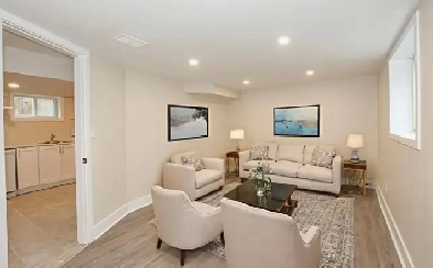SPACIOUS 1 BEDROOM LOWER UNIT! Image# 6