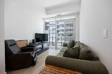 1 BEDROOM CONDO (no parking) Image# 4