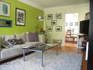 Triplex: heat hdwd laundry parking, deck, New Ed. Oct Image# 8
