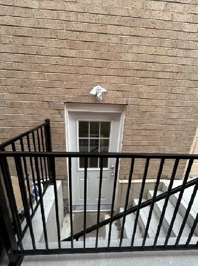 Private Brampton Basement Haven Image# 8