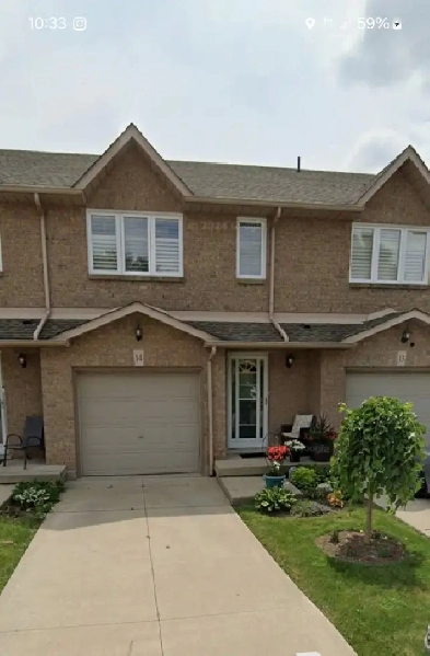 Townhouse private sale $535,000. Image# 1