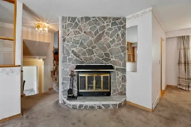 AWESOME 4-LEVEL SIDESPLIT O IN SOUTH AJAX  $799,500! Image# 1