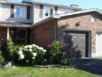 3 Beds 2.5 Baths Townhouse Image# 7