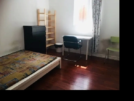 $760/m UNIVERSITY OF TORONTO UTSC/CENTENNIAL COLLEGE RO Image# 2