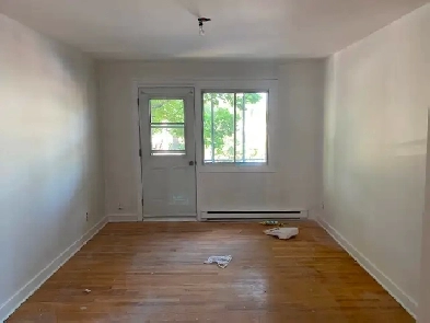 4 1/2 Big NDG Apt. For Rent  - Renovated Image# 2