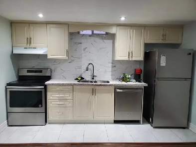 $1,700 2-Bedroom Renovated Basement in North West Mississauga Image# 10