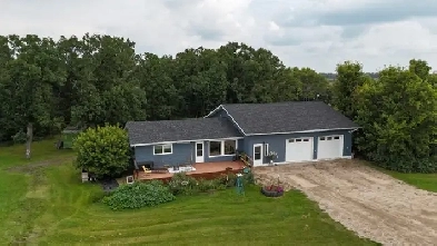 Beautiful Acreage | 3 Bed | 2 Bath | 19.17 Acres | Dbl Garage Image# 3