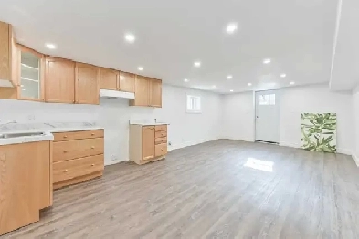 Bright 2-Bedroom Basement Apartment – Oct 1 Image# 4